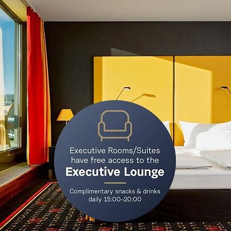 Orea Hotel Angelo Praha Экстерьер фото