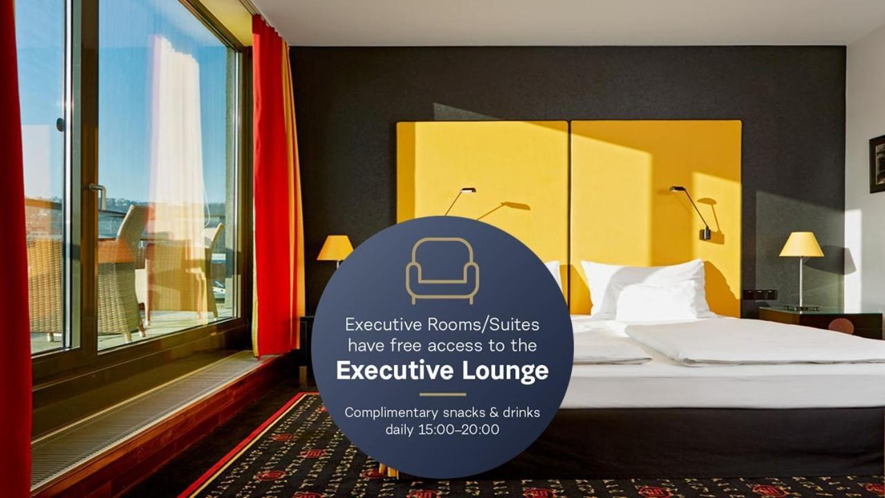 Orea Hotel Angelo Praha Экстерьер фото
