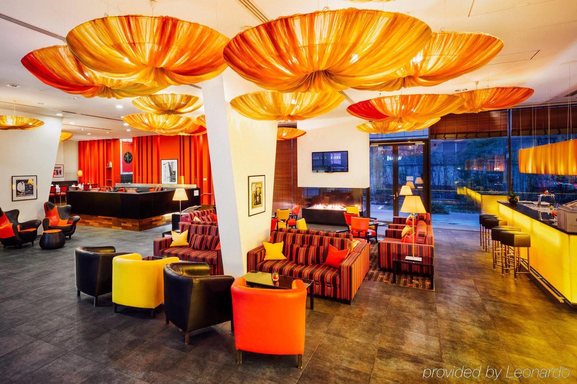 Orea Hotel Angelo Praha Экстерьер фото
